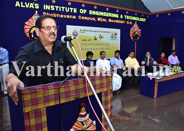 ಮೂಡುಬಿದಿರೆ: ಭ್ರಷ್ಟಾಚಾರ ನಿರ್ಮೂಲನೆಯಿಂದ ಸಾಮಾಜಿಕ ಅಭಿವೃದ್ಧಿ ಸಾಧ್ಯ: ಜಸ್ಟಿಸ್ ಚಂದ್ರಶೇಖರಯ್ಯ